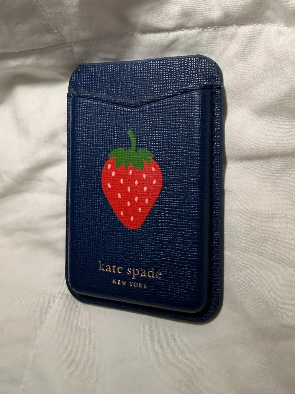 kate spade magsafe compatible